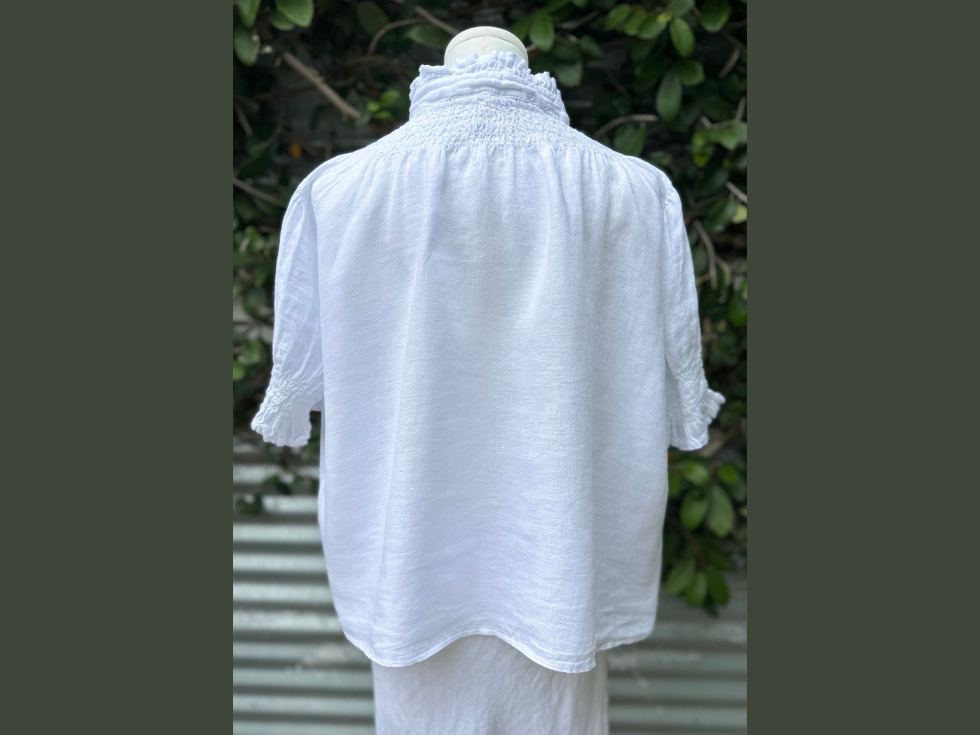 short sleeve smocked linen blouse (one size)