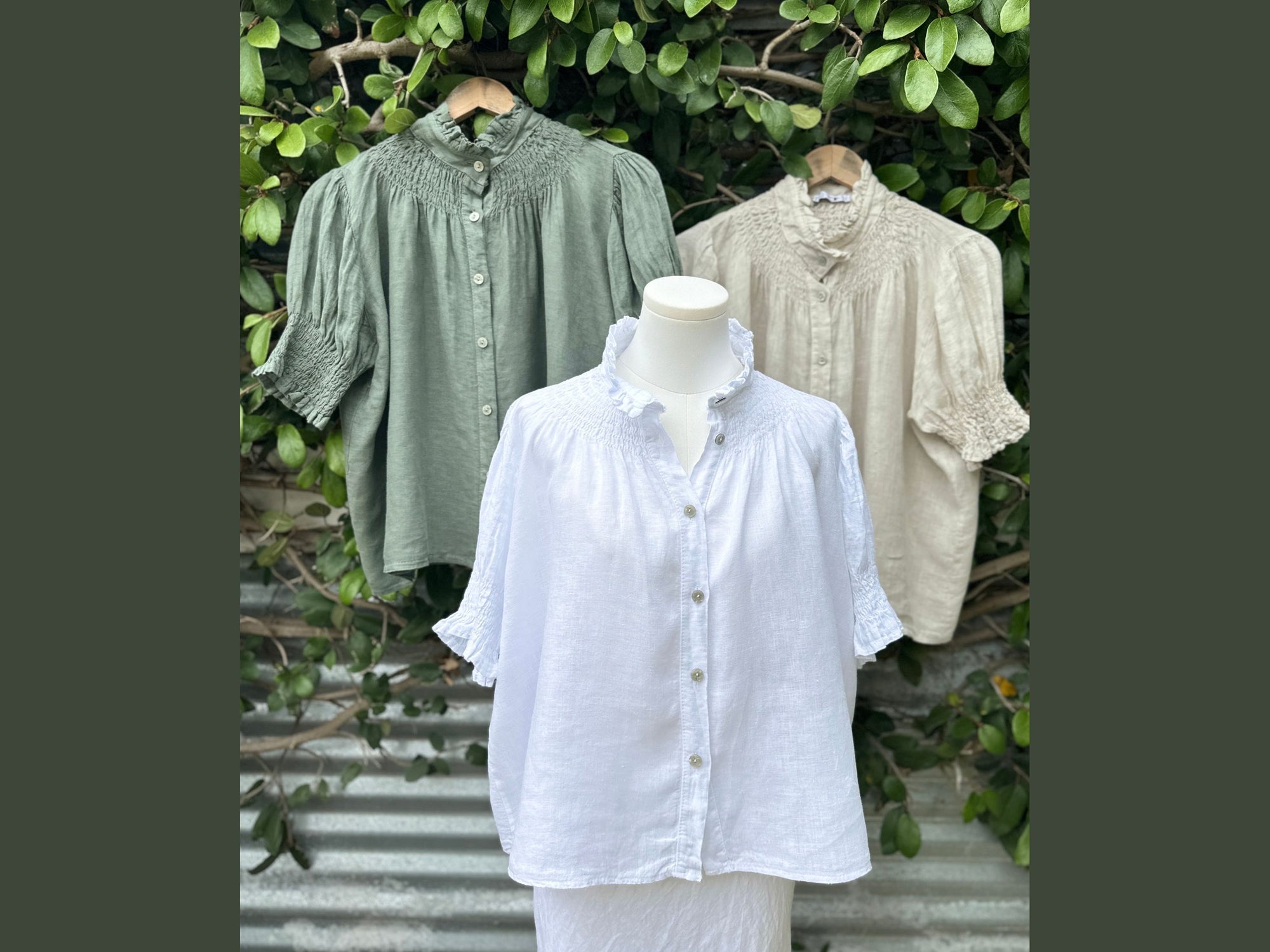 short sleeve smocked linen blouse (one size)