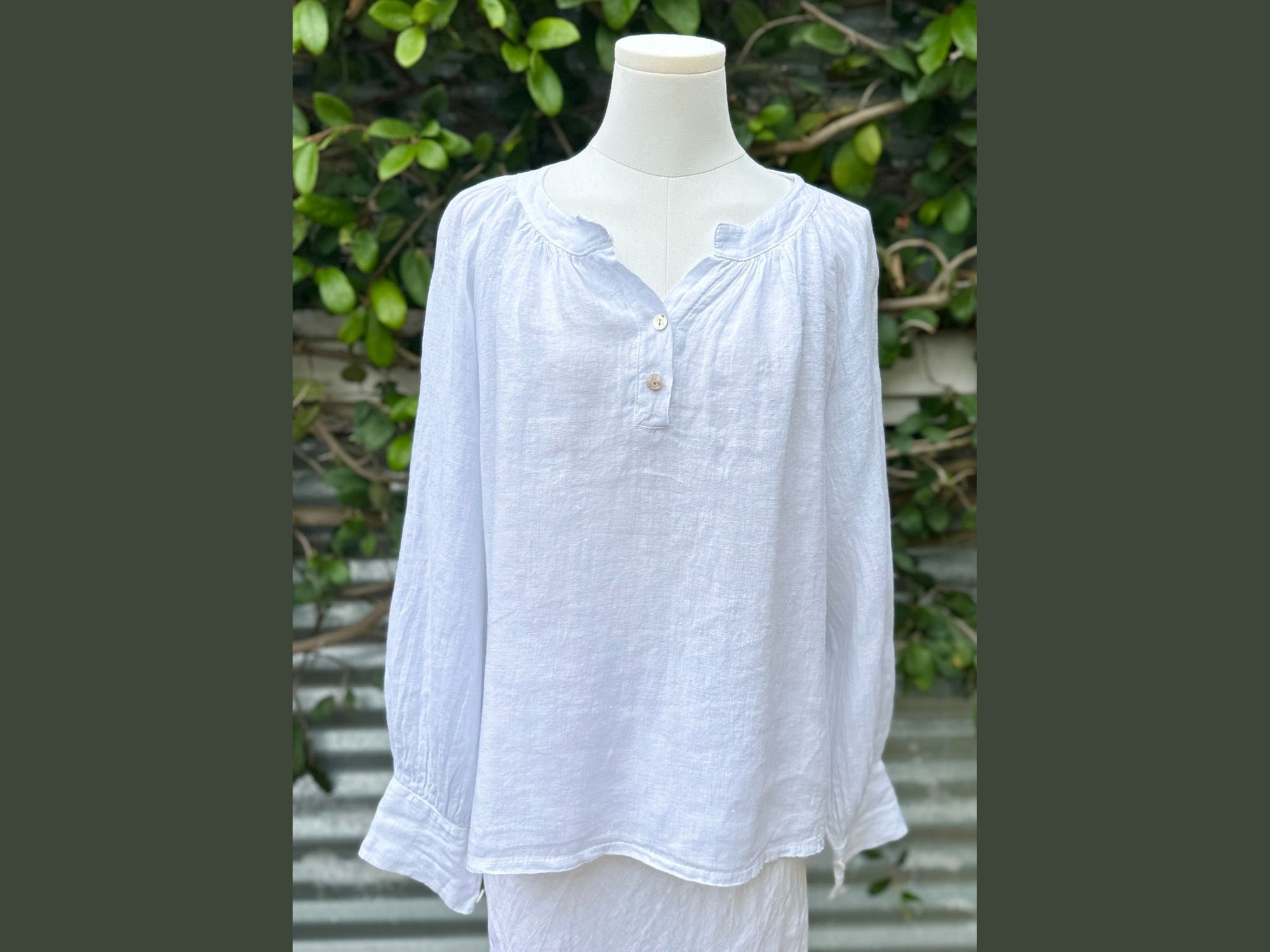 two button linen blouse (one size)