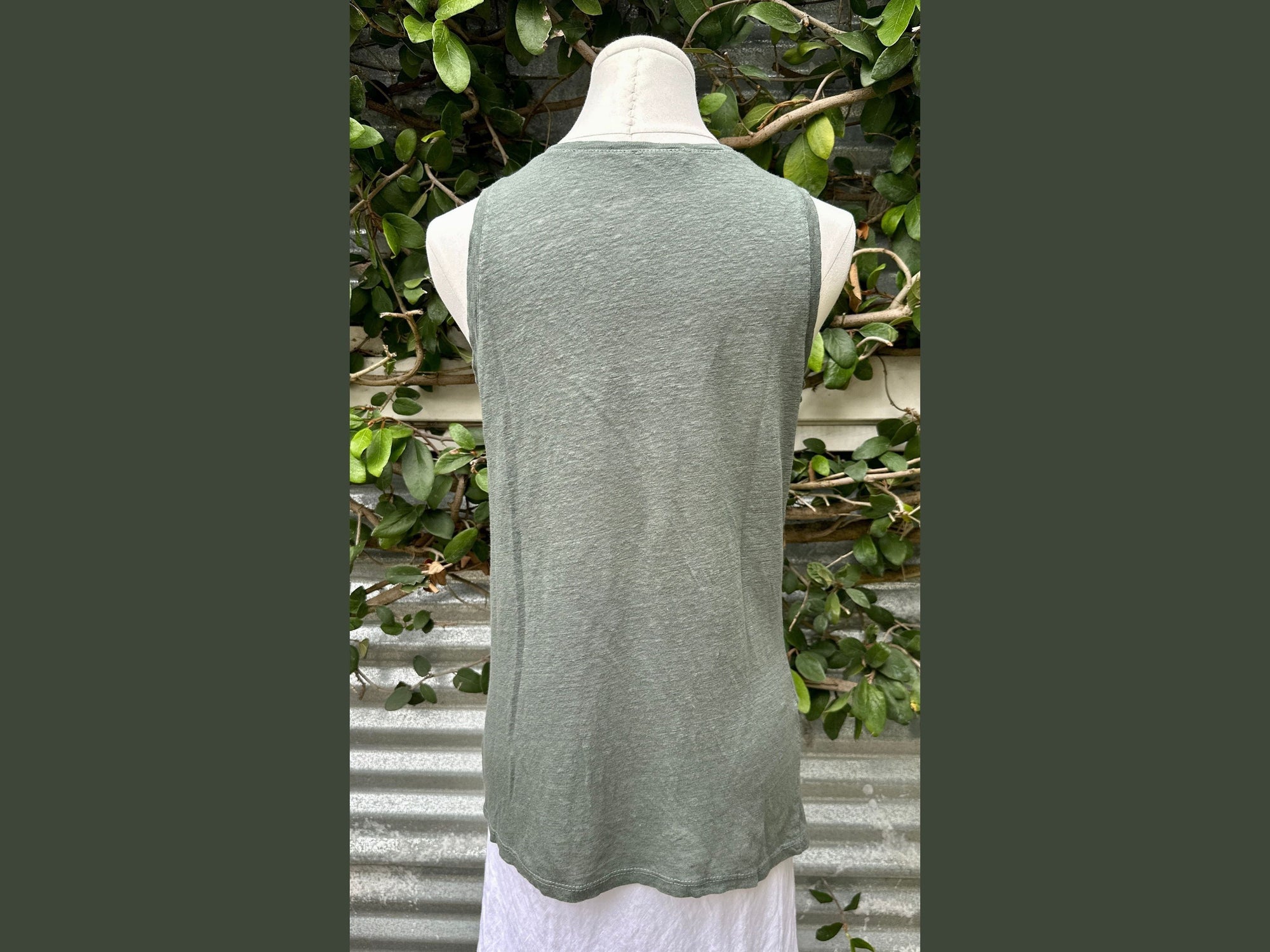linen/cotton scoop neck tank (one size)