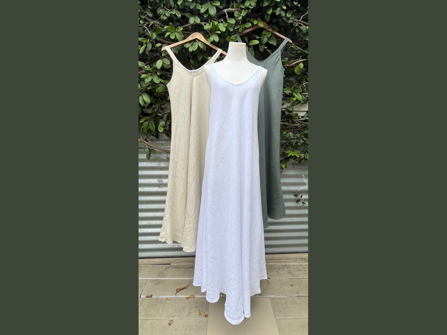 sleeveless long linen strappy dress (one size)