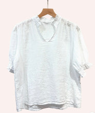 Load image into Gallery viewer, ruffled collar puff sleeve linen blouse (one size)