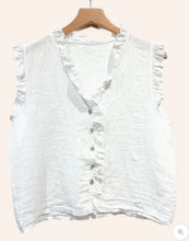 Load image into Gallery viewer, sleeveless ruffled button up linen blouse (one size)