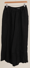 Load image into Gallery viewer, wide leg cropped pant (one size)