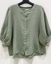 Load image into Gallery viewer, balloon sleeve button up blouse