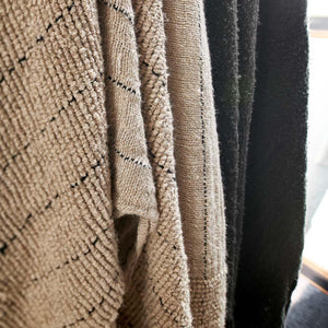 natural/black linen throw 55x80